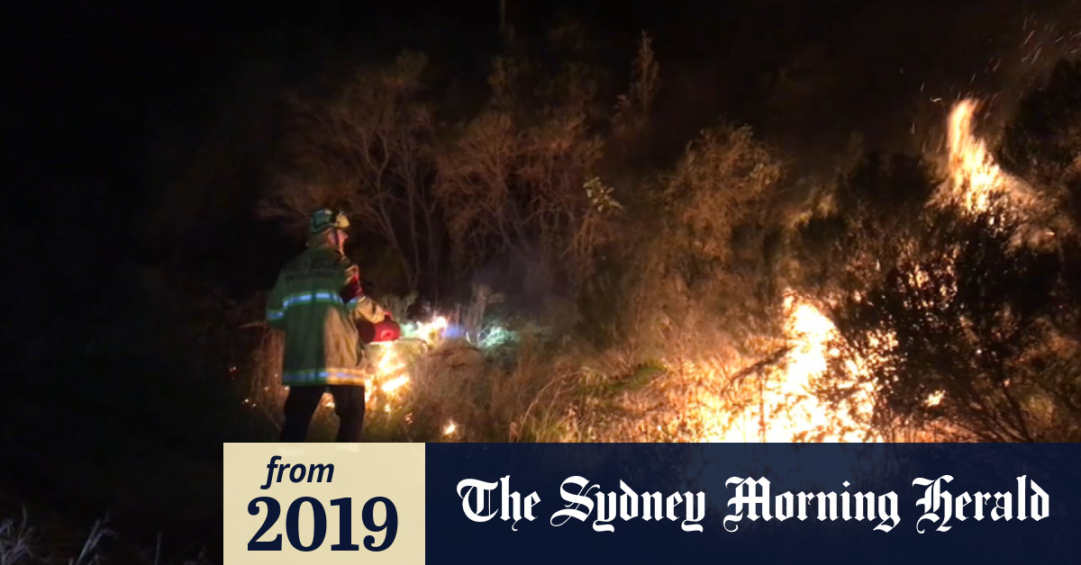 Video Fire crews tackling bushfire in Lake Macquarie’s east
